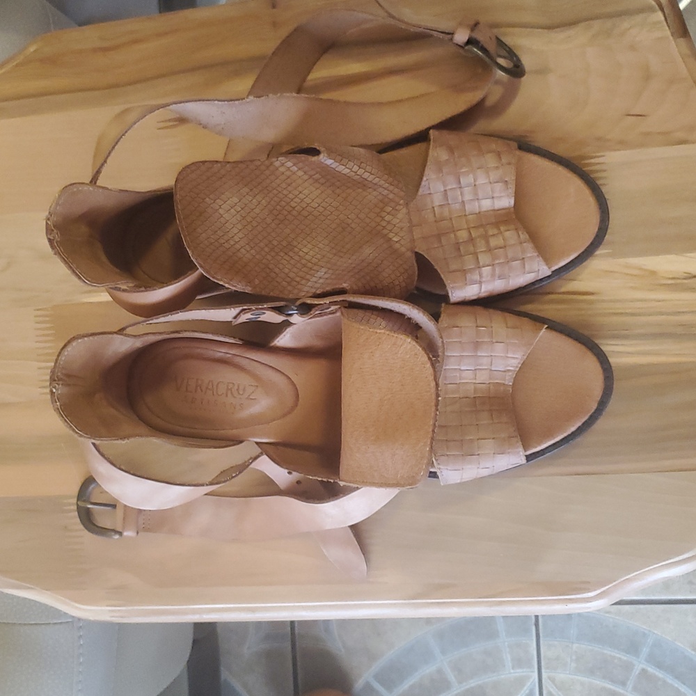Elegant Veracruz Aryisan Tan Leather Sandals
